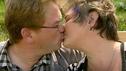 Willi und Karola wollen für immer zusammen sein.
