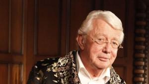 Dieter Thomas Heck ist Prof. Dr. Alfred Schwarz.