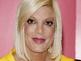 Tori Spelling spricht mit toter Farrah Fawcett