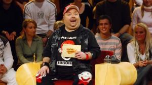 Dirk Bach ist der Spielleiter von 