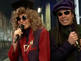 Welcher Hollywoodstar macht hier auf Rapper?