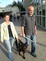 Blindenhund Dolph: Ausbilderin Janine Gutknecht, Dolph