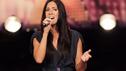 Caroline singt “Pour que tu m'aimes encore”