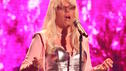 Leonie singt 