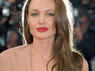 Angelina Jolie schwanger mit Zwillingen?