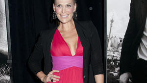 Molly Sims: Figurformende Unterwäsche trotz Babybauch
