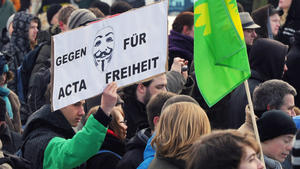 Deutsche demonstrieren gegen Urheberrechtsabkommen ACTA