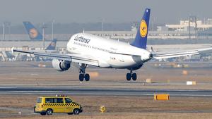 Streik der Vorfeldlotsen am Flughafen Frankfurt wird ausgesetzt