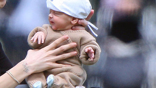 Baby Astala: Ausflug in den Park