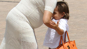 Klein-Mason nutzt Mamas 'Airbag'