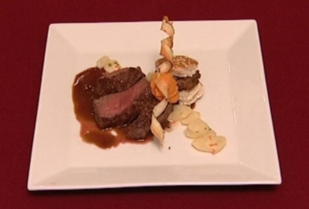Rezept mit Bild: Burger und Filet vom Bison mit Schwarzwurzeln und Barbecue-Soße (Jörg Krusche)