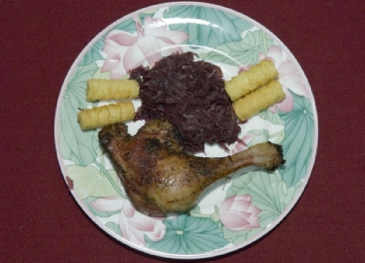 Rezept mit Bild: Entenschenkel mit Rotkraut und Kroketten (Rolf Eden)