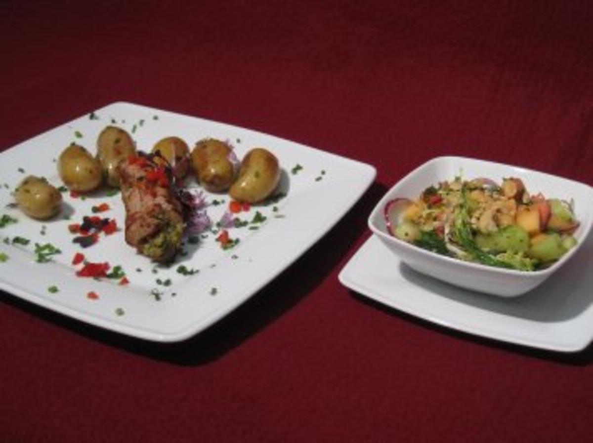 Rezept mit Bild: 15.07. Rudi: Schweinerouladen mit Rucola und Parmesan vom Grill an gegrillten Kartoffeln