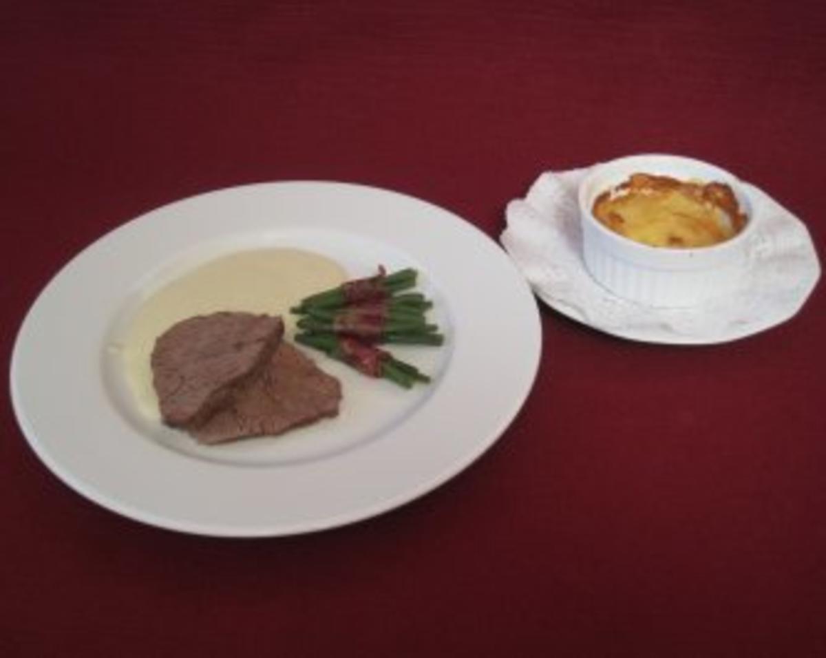 Rezept mit Bild: 16.07. Katharina: Filet vom Ochsen mit milder Gorgonzola-Soße, Kartoffelgratin und Bohnenbündel