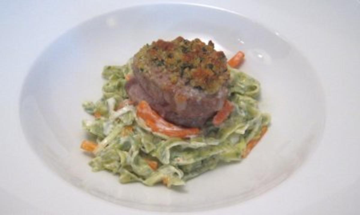 Rezept mit Bild: 29.07. Karin: Kalbsfilet mit Bärlauchkruste und Estate Pasta