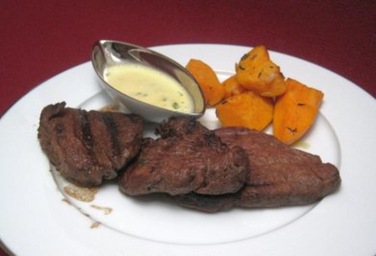 Rezept: Bisonfilet mit gegrillten Süßkartoffeln und Sauce Béarnaise - Wild Wild West