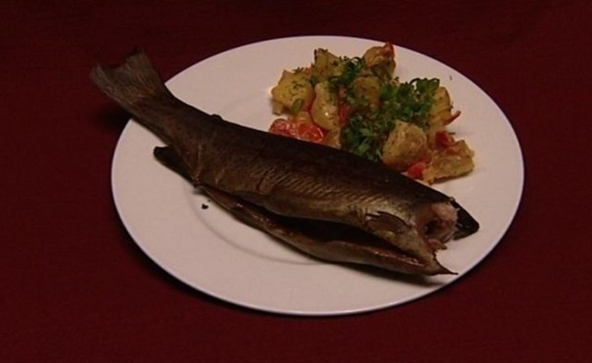 Rezept mit Bild: Forelle, geräuchert, mit lauwarmem Kartoffel-Apfelsalat (Det Müller)