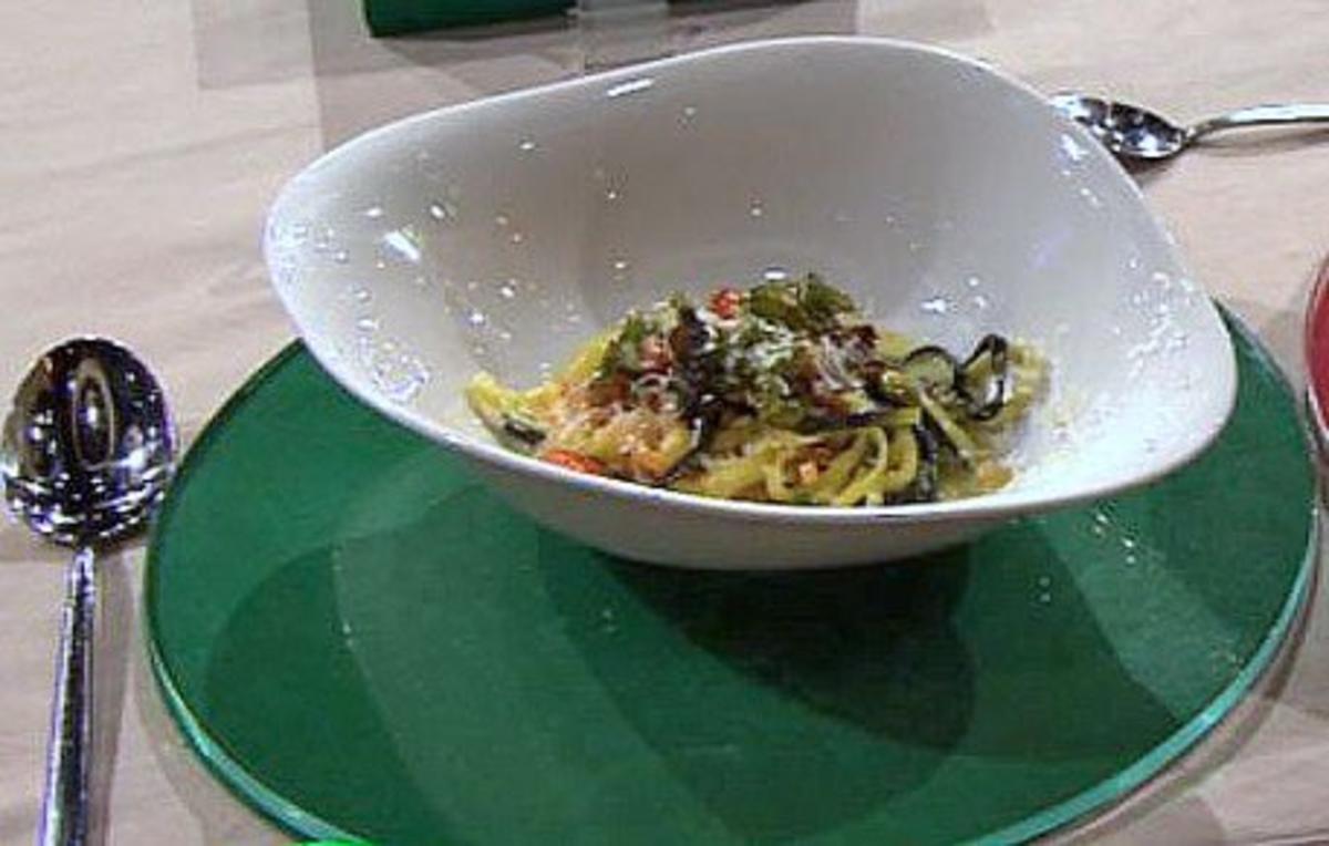 Tagliolini al profumo di Limoncello &agrave; la Henssler, gekocht von Steffen Henssler