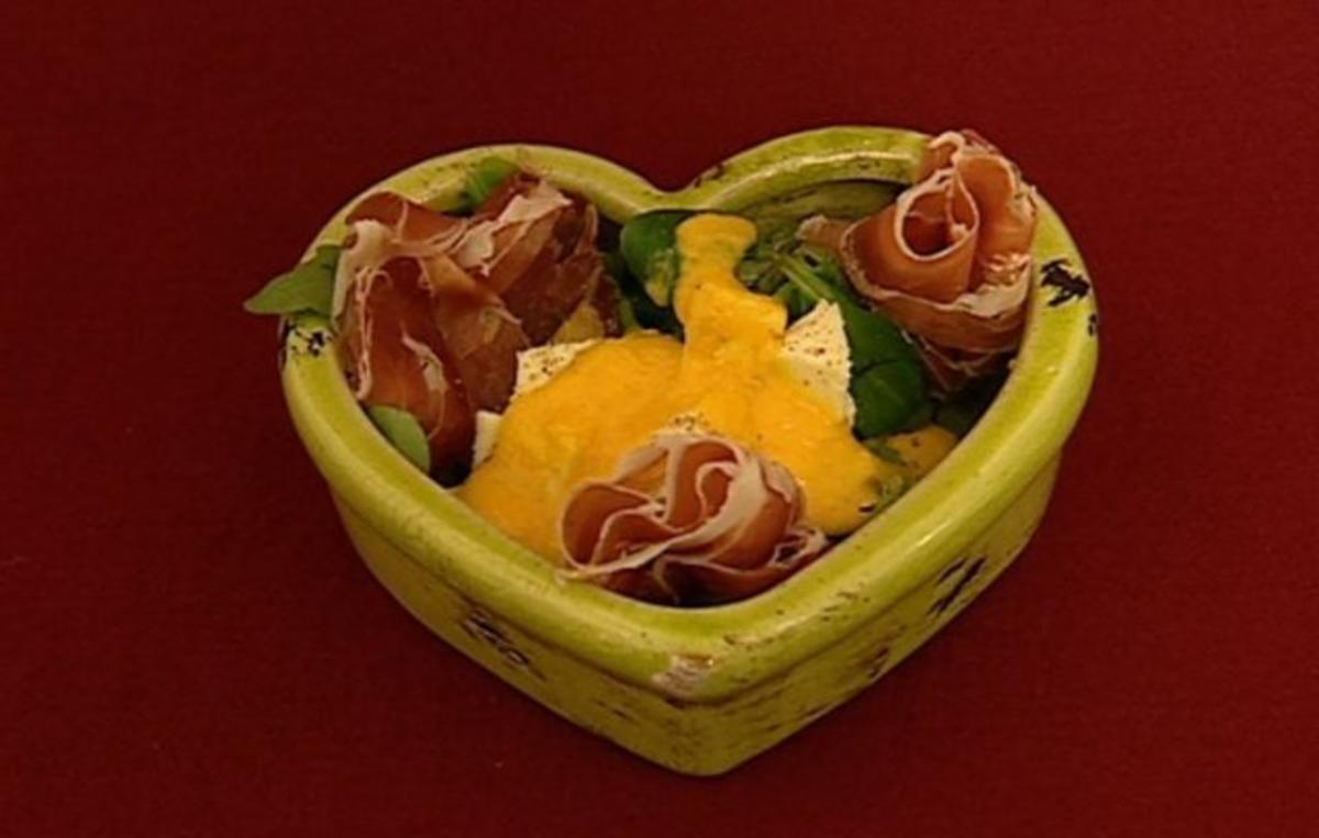 Rezept: Rapunzel in Rom - Feldsalat mit Parmaschinken und Melonendressing (René Oltmann)