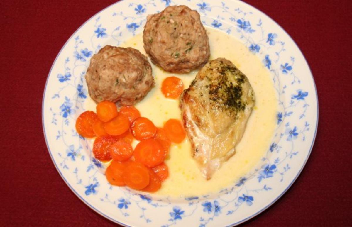 Rezept: Gefüllte Perlhuhnbrüstchen in Weißwein-Sahne-Soße