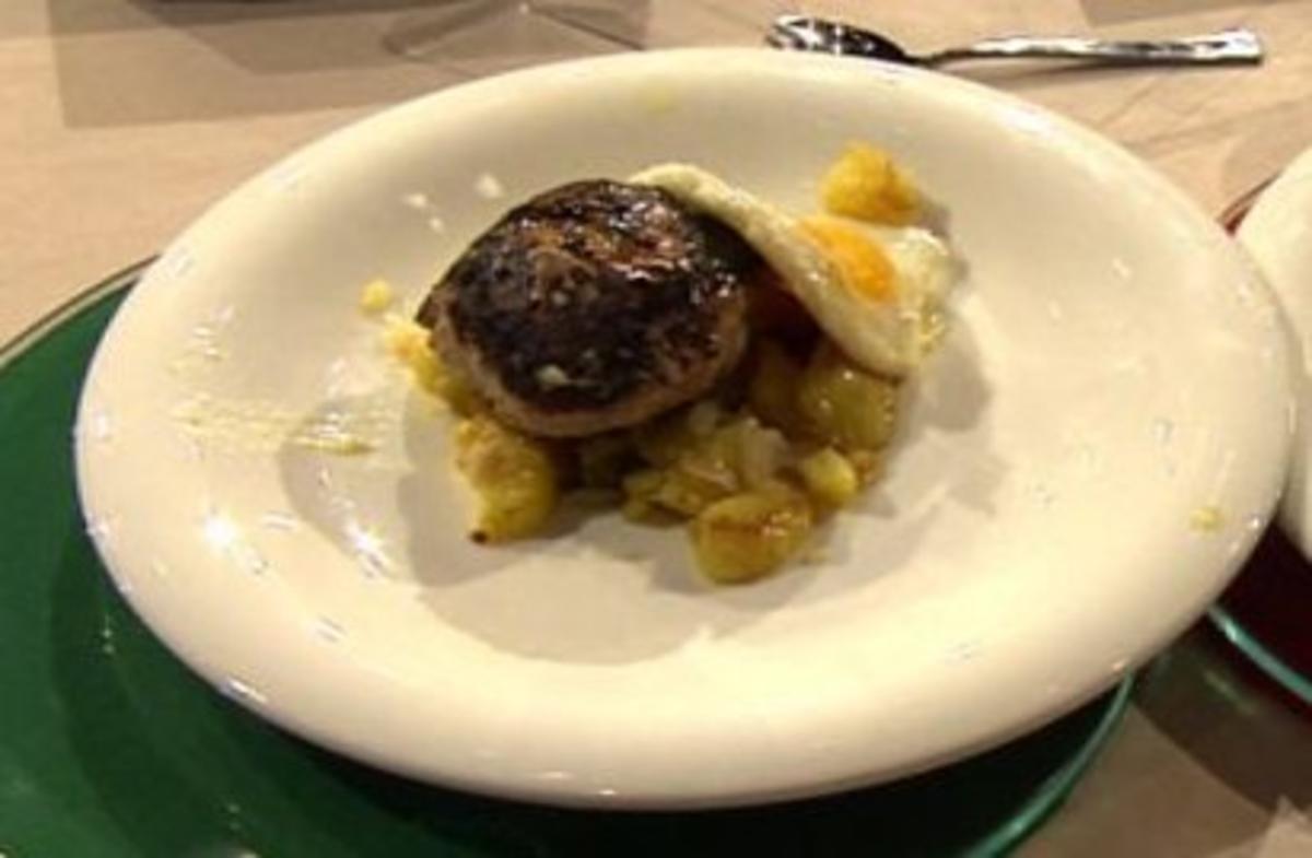Rezept mit Bild: Hauptspeise: Berliner Bulette mit Röstkartoffeln und blindem Setzei 