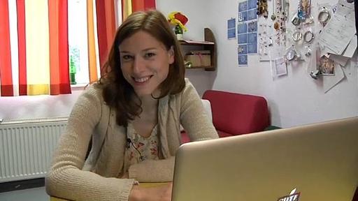 Lena beantwortet Fanfragen Lena beantwortet Fanfragen