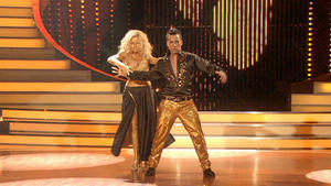 Thomas Karaoglan tanzt den Paso Doble