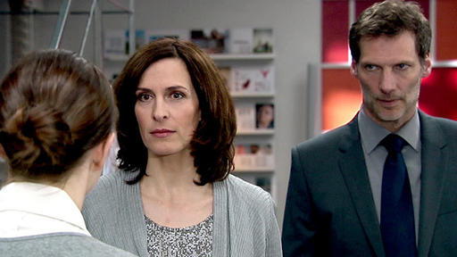 Tanja geht auf Katrin los! Tanja geht auf Katrin los!